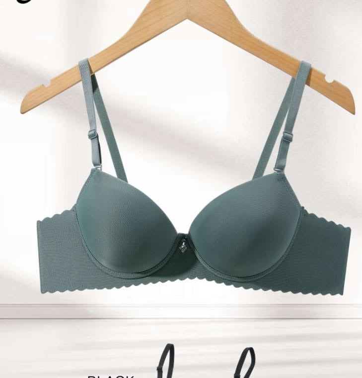 Sage Scallop Push-Up Bra alternate modeled view