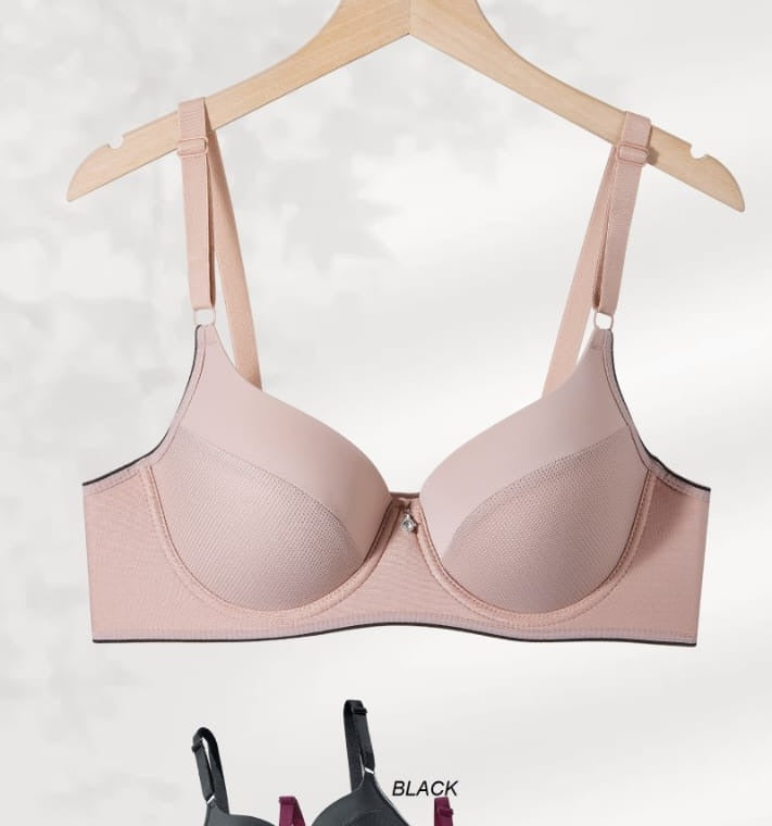 Rosewood Contrast T-Shirt Bra alternate modeled view